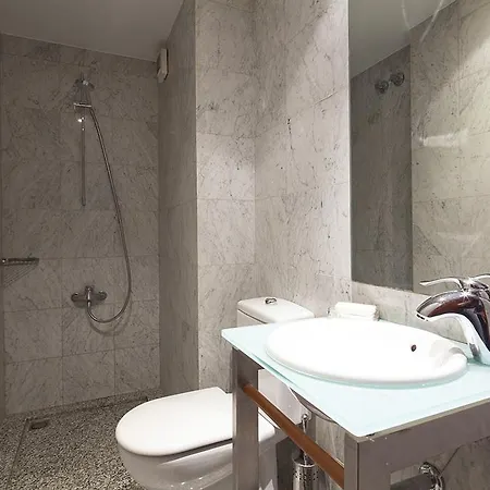 - Classic Bonanova Apartment