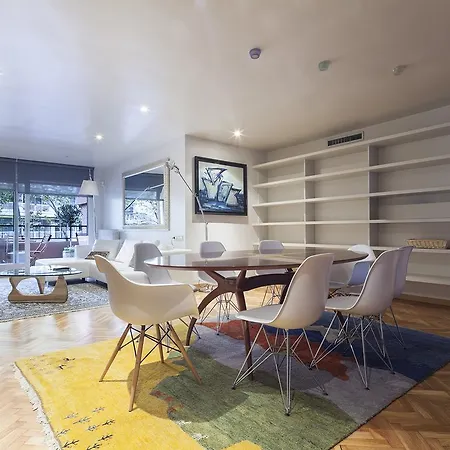 - Classic Bonanova Apartment *